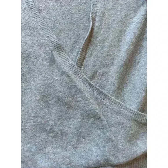 Women's Madewell Wrap Front Pullover Sweater Heatherd Boysenberry Size Medium - Picture 3 of 6